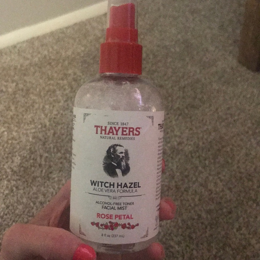 Thayers Rose Petal Witch Hazel facial mist